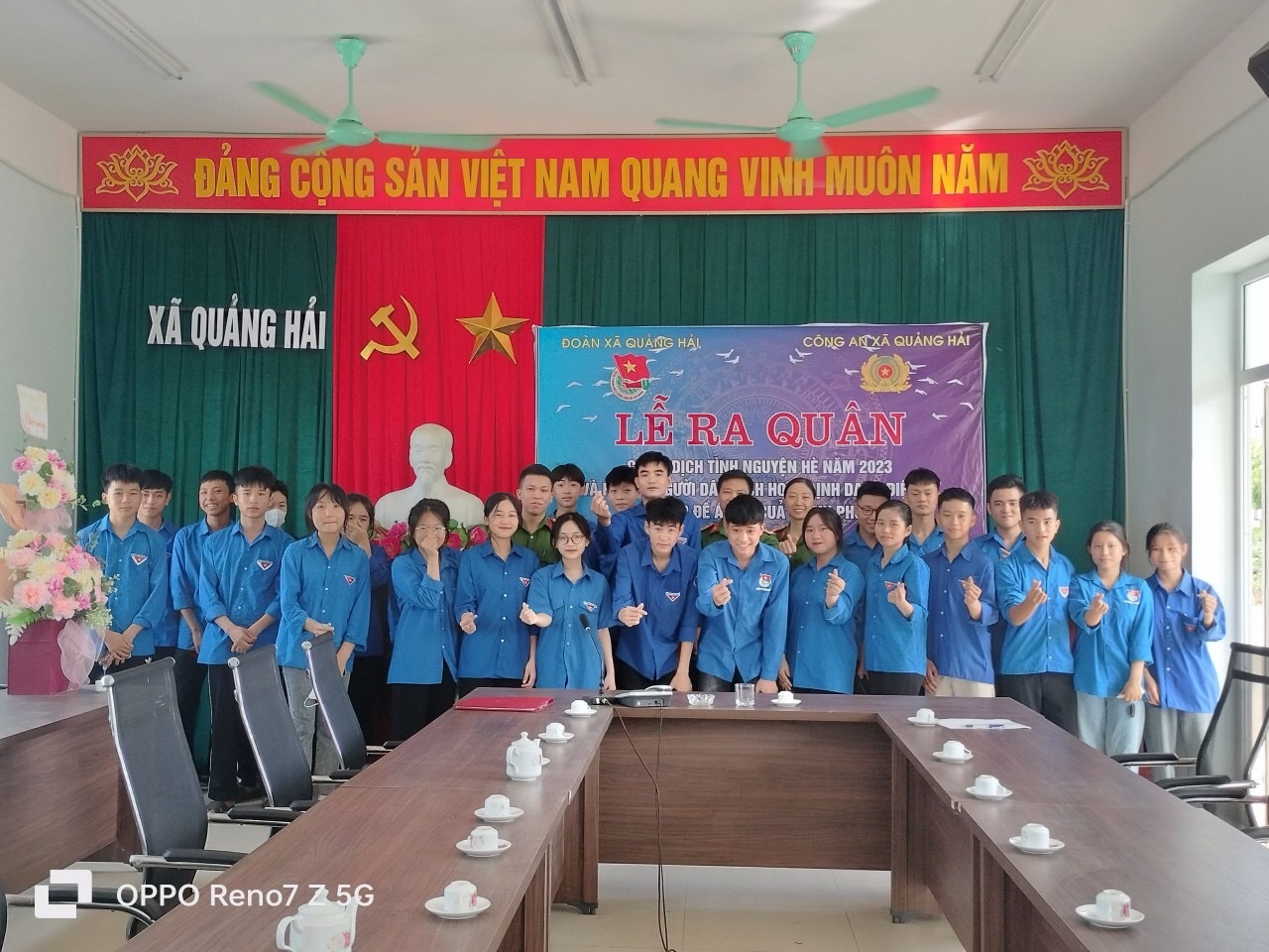  Ngày 3/6/2023  Đoàn xã Quảng Hải đã phối hợp với công an xã tiến hành ra quân kích hoạt định danh điện tử mức độ 1 và 2 cho công dân